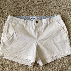 Old Navy everyday shorts. White. Size 10.